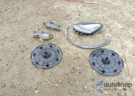 2021 Tesla Model Y Long Range Dual Motor All-Wheel Drive из США, поврежденный, VIN 5YJYGDEE8MF077944